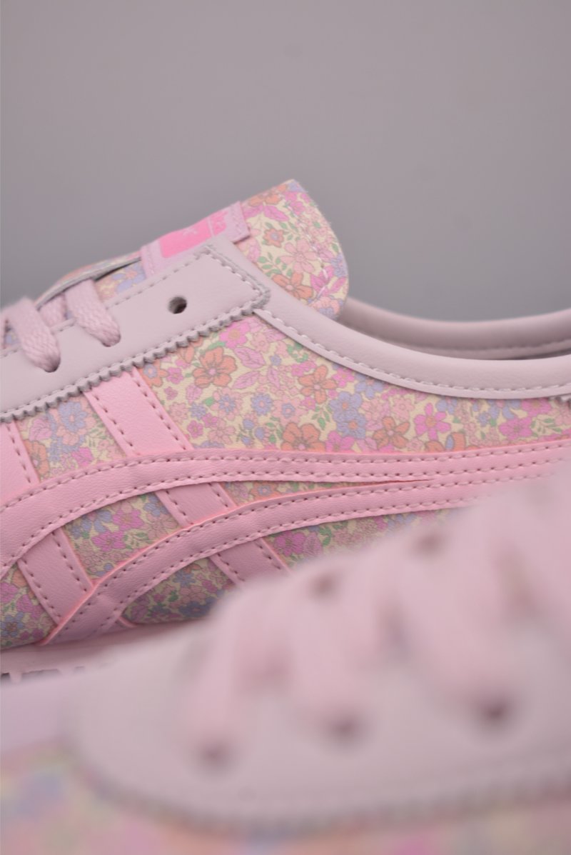 Asics Mexico 66 view