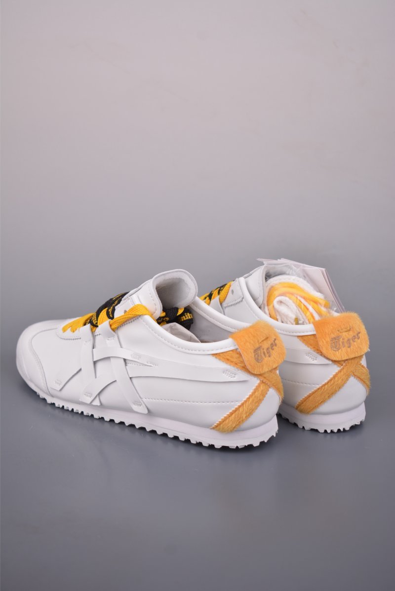 Asics Mexico 66 view
