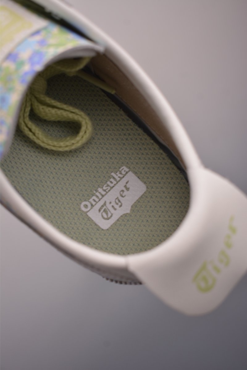 Asics Mexico 66 view