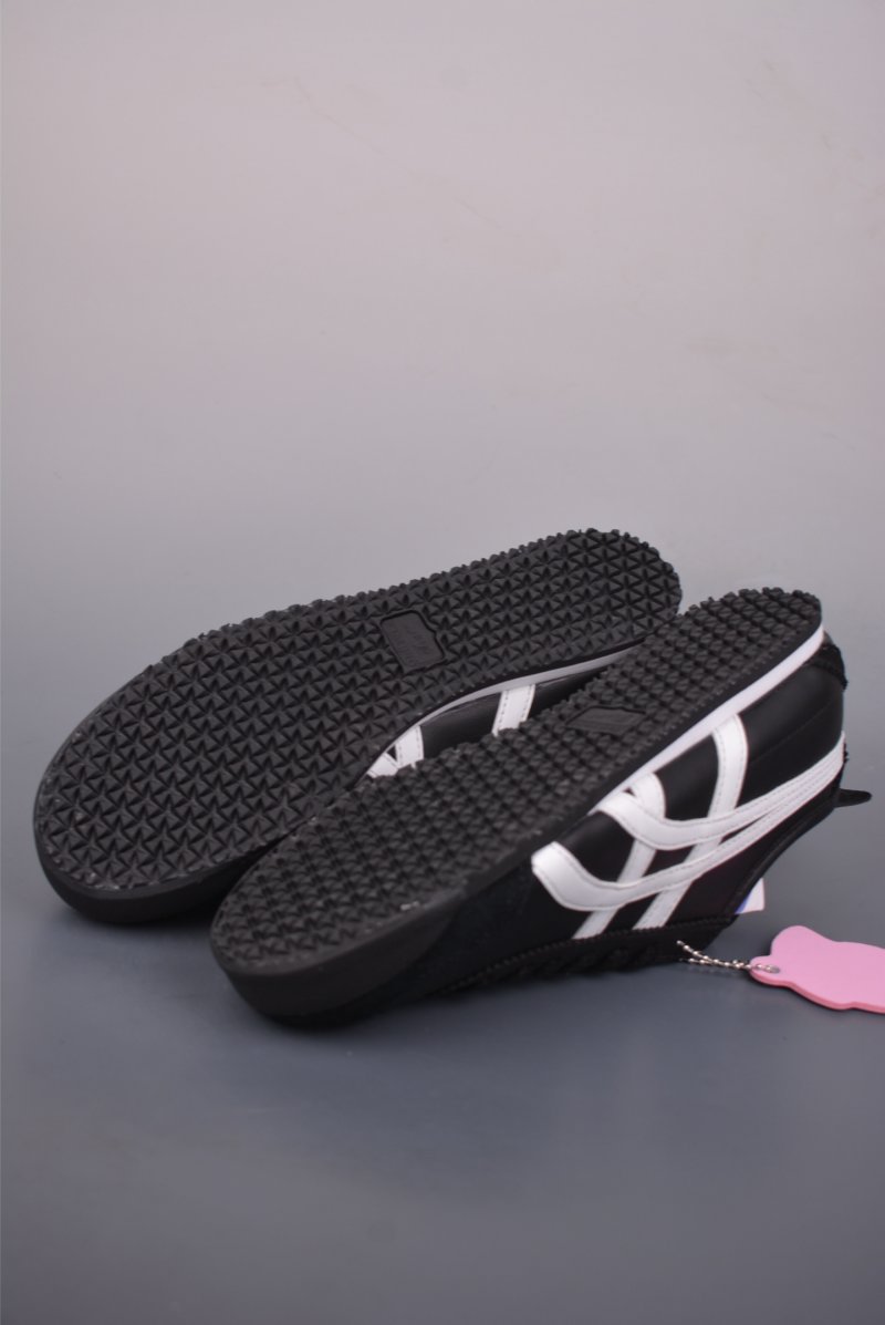 Asics Mexico 66 view