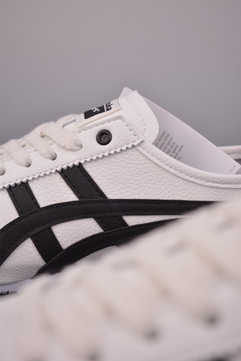 Asics Mexico 66 view