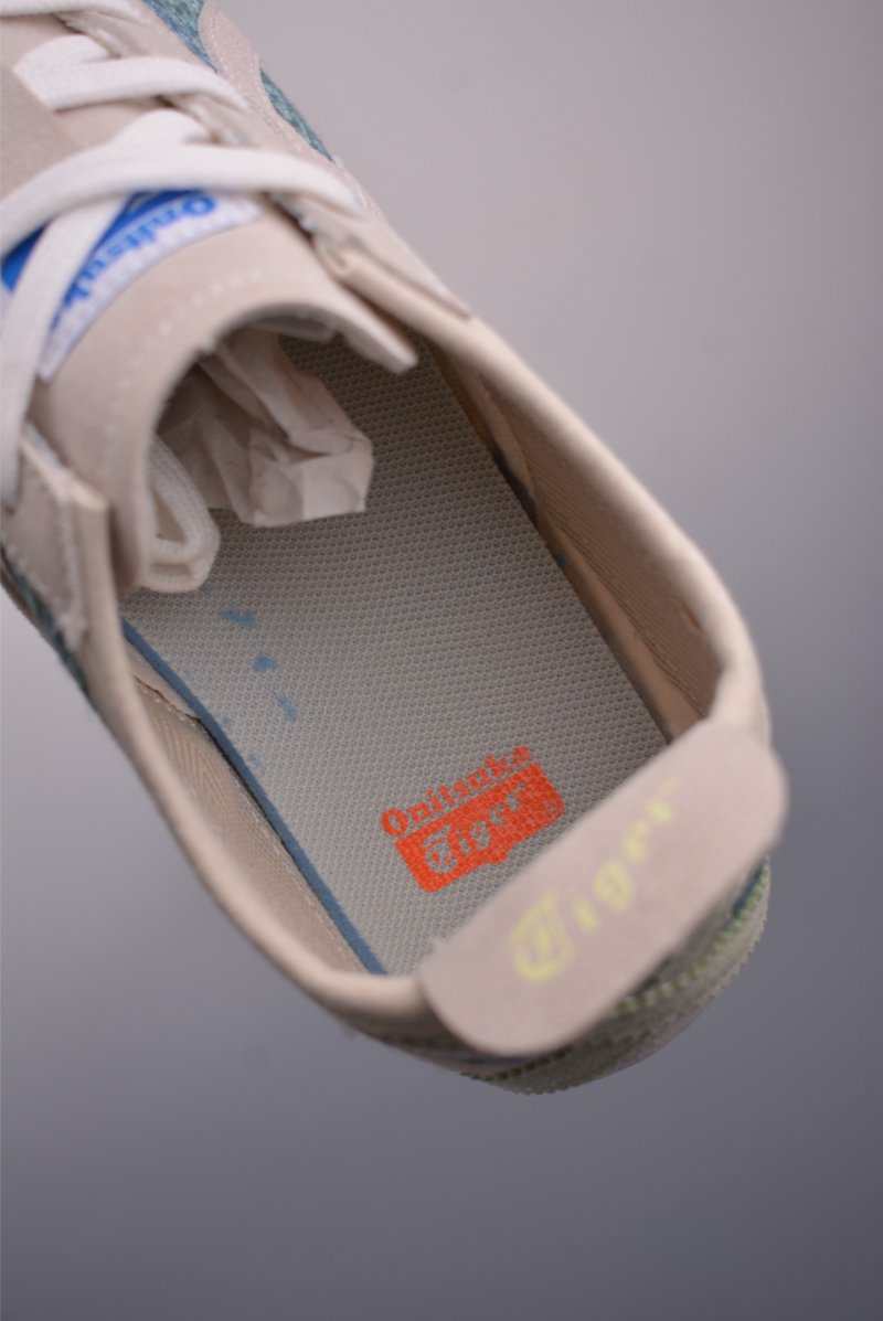 Asics Mexico 66 view