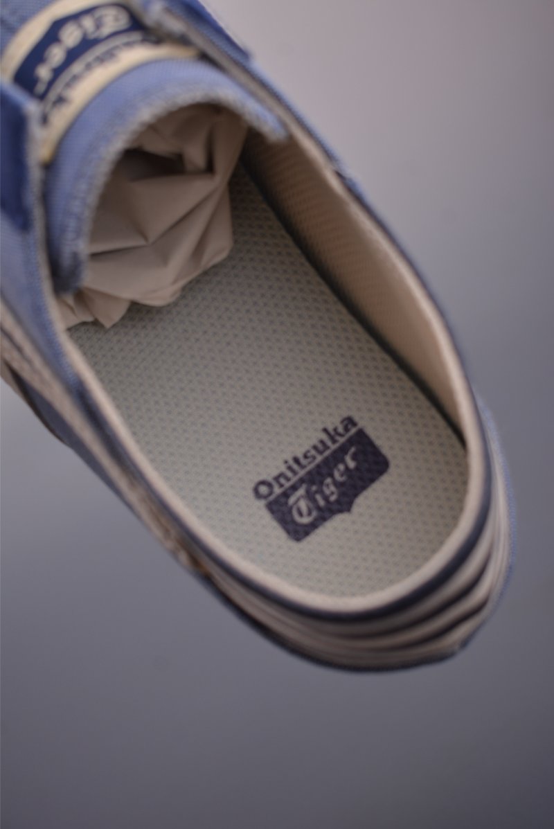 Asics Mexico 66 view