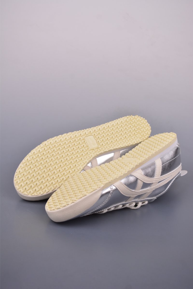 Asics Mexico 66 view