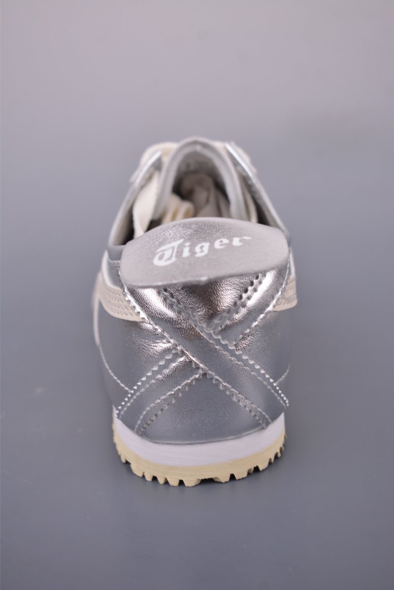 Asics Mexico 66 view