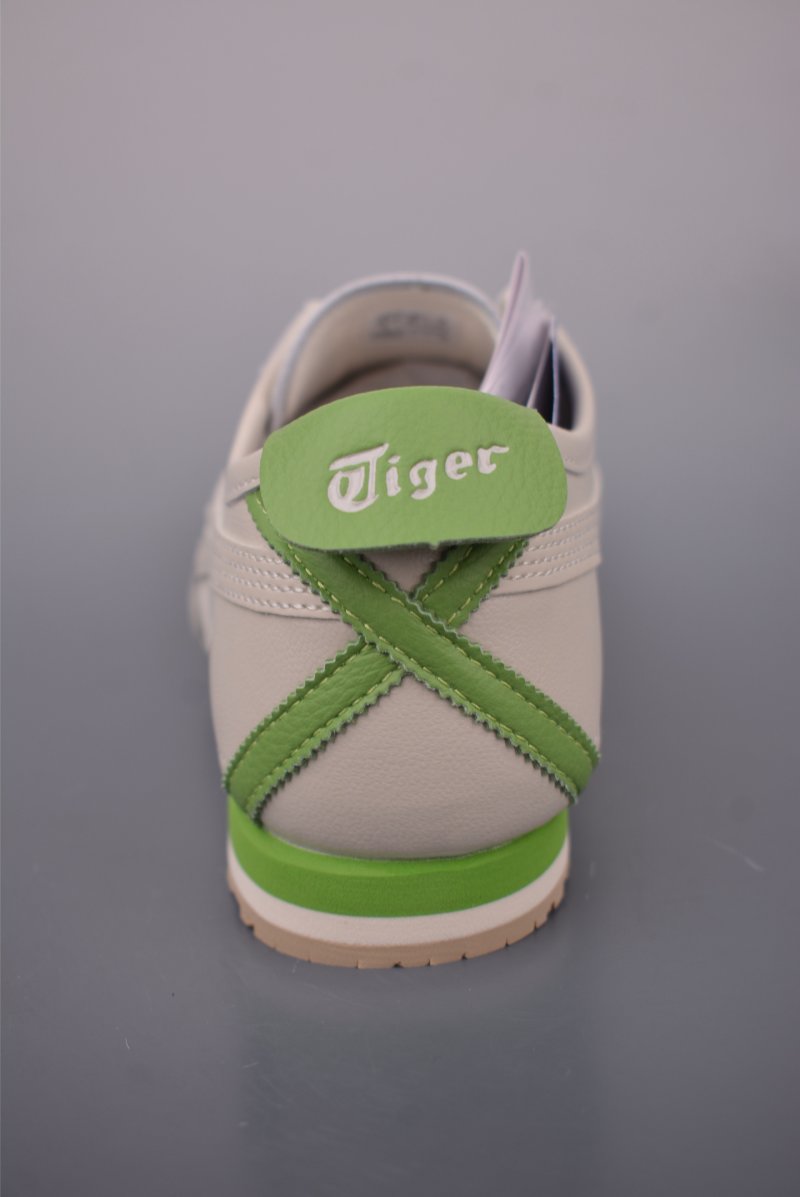 Asics Mexico 66 SD view