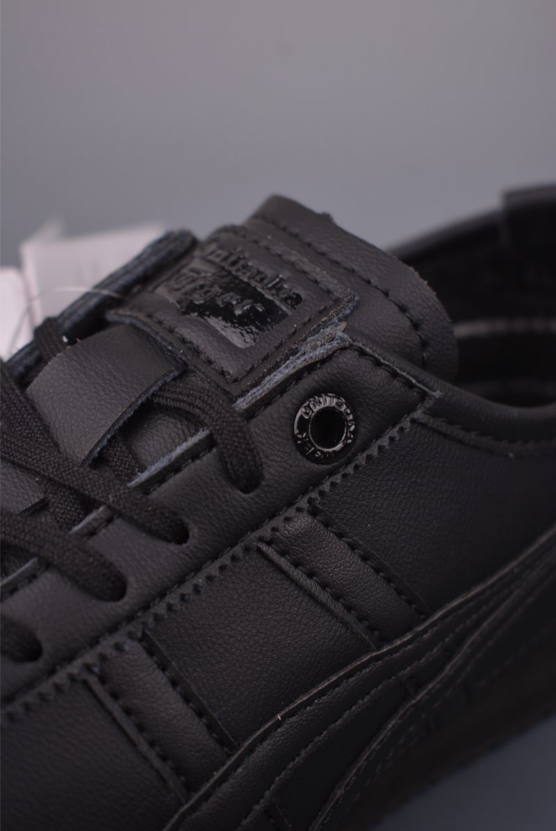 Asics Mexico 66 SD view