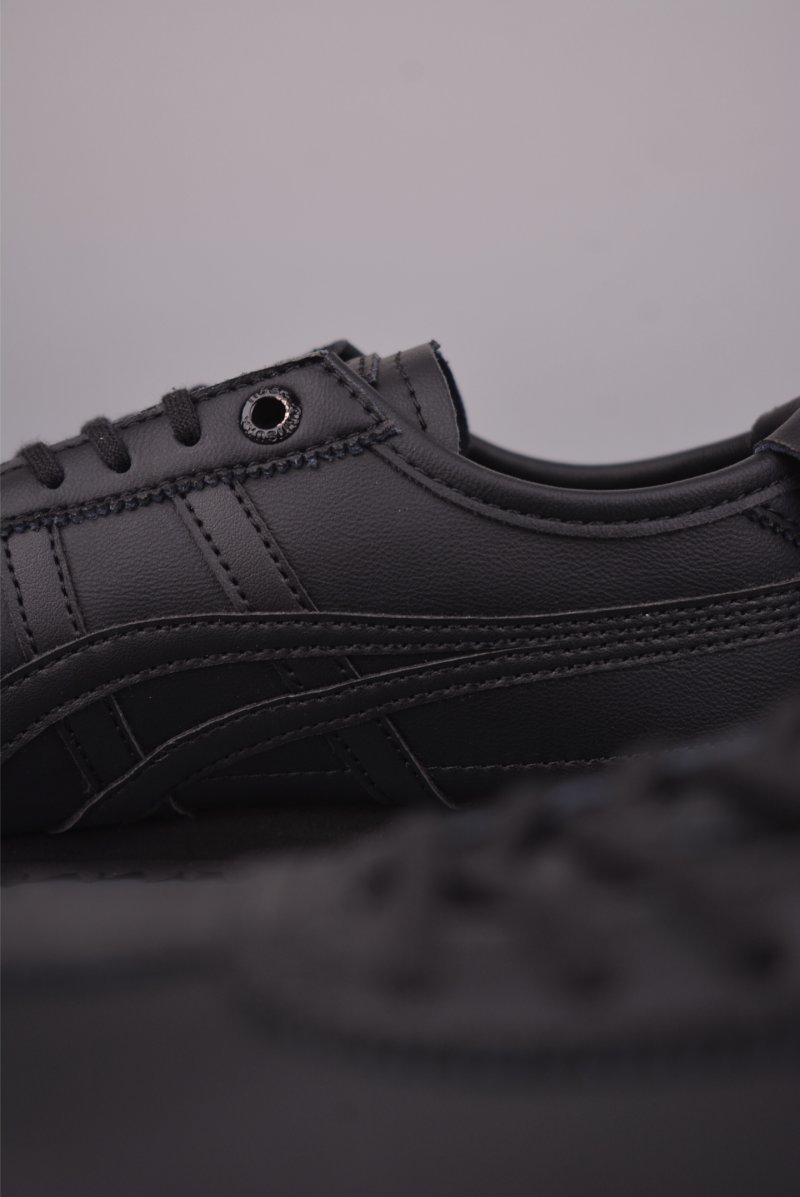 Asics Mexico 66 SD view