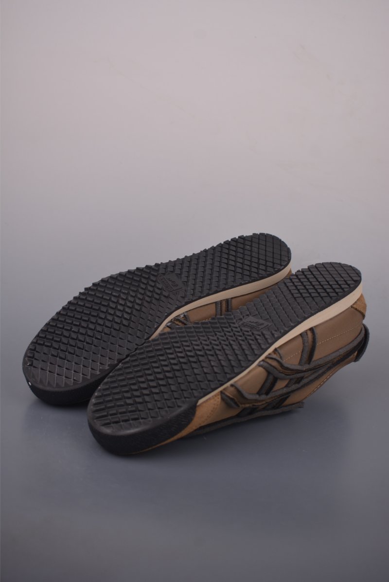 Asics Mexico 66 SD view