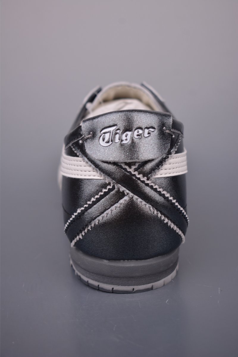 Asics Mexico 66 SD view