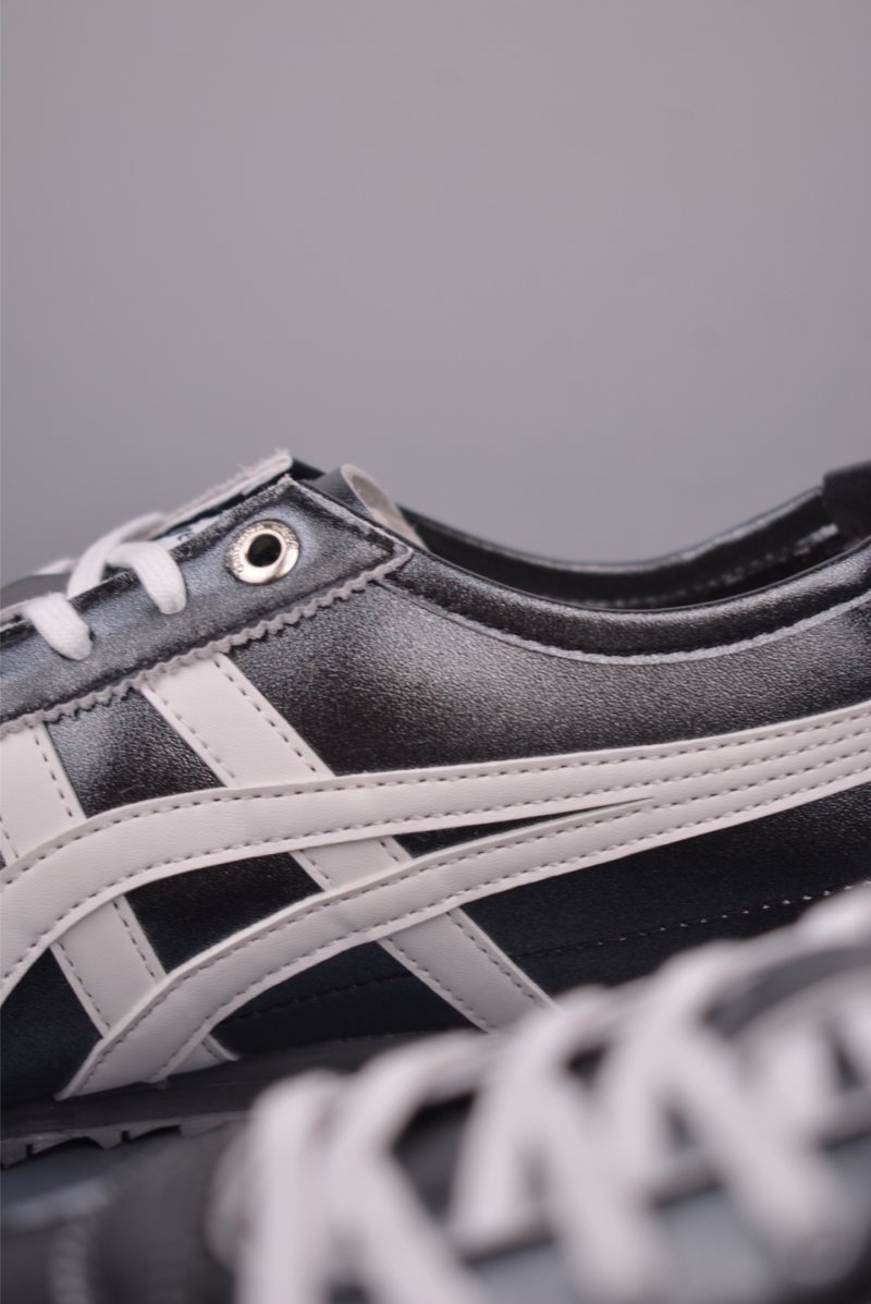 Asics Mexico 66 SD view