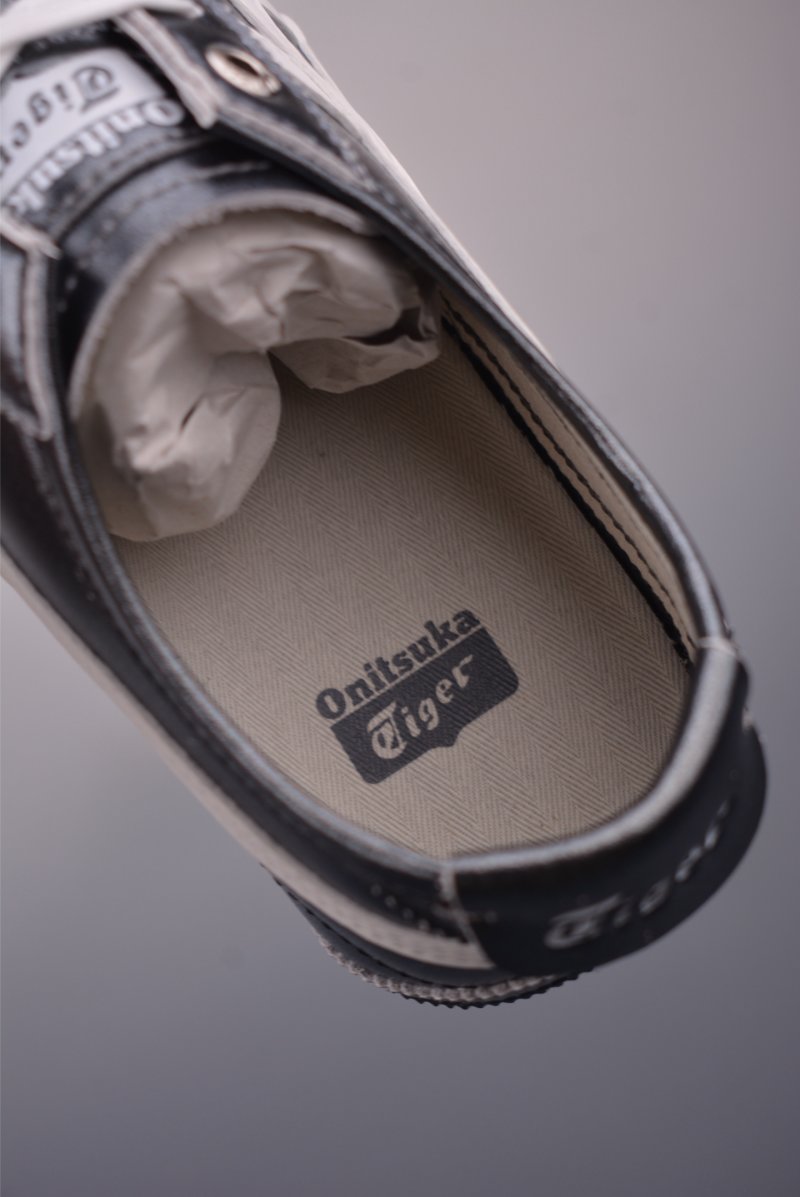 Asics Mexico 66 SD view