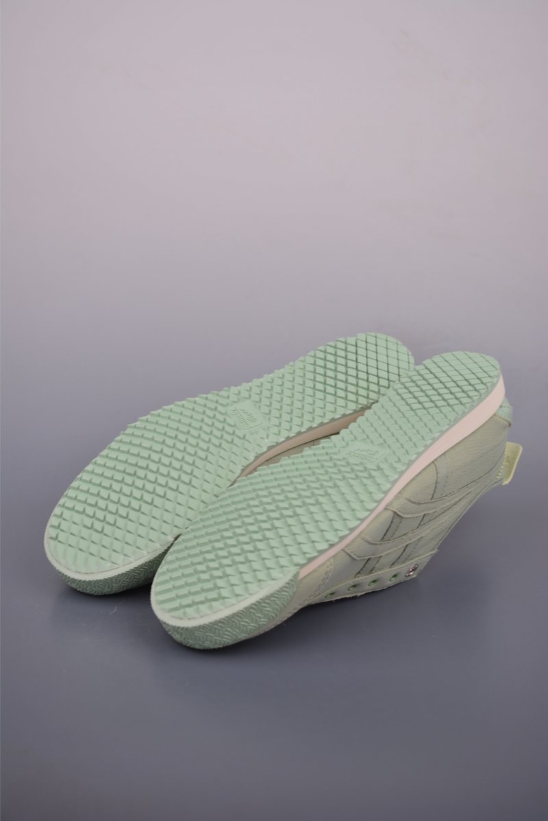 Asics Mexico 66 Slip view