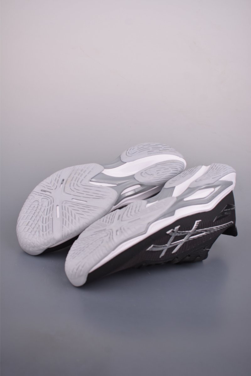 Asics Netburner Ballistic FF view