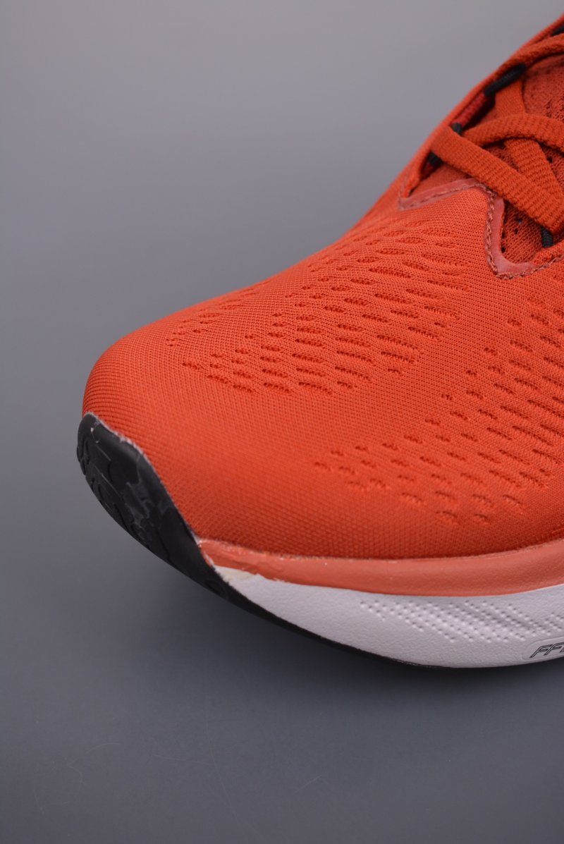 Asics Nimbus 25 view