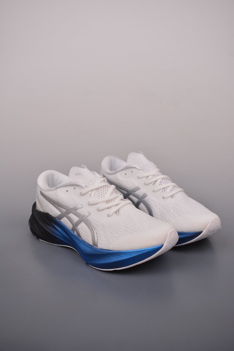 Asics Novablast 3