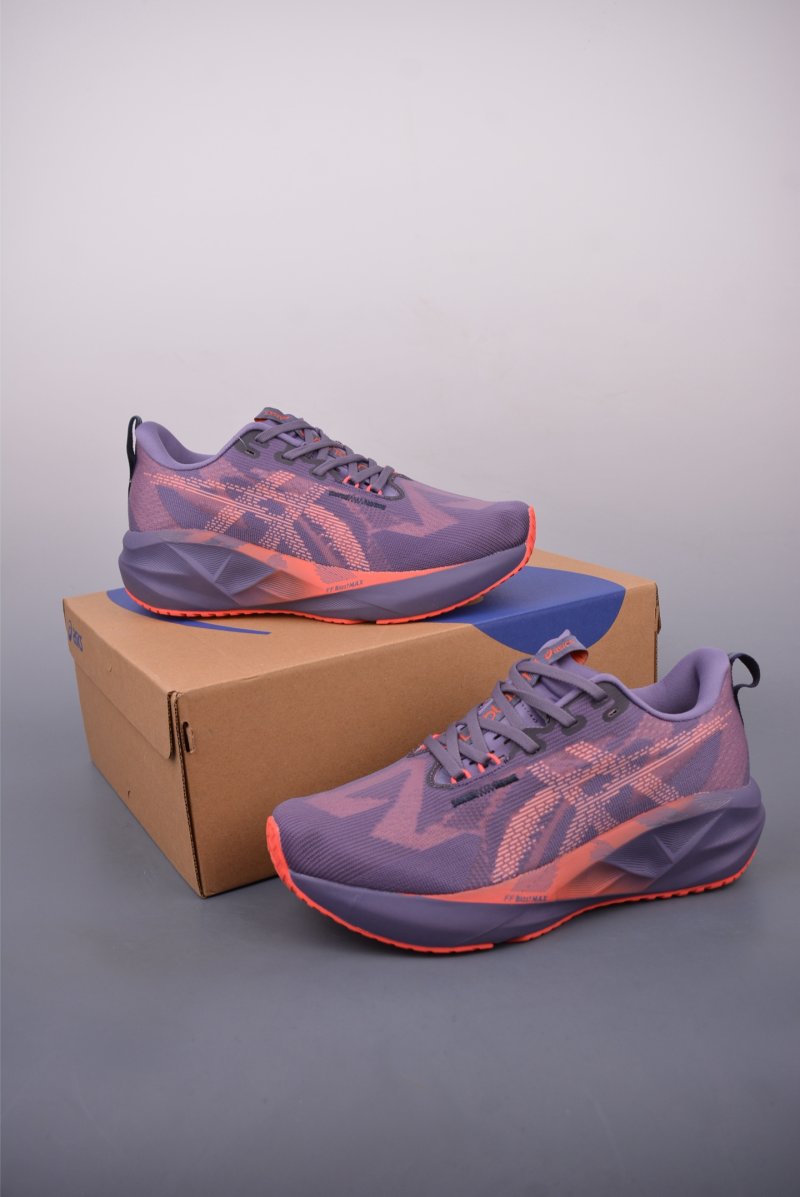 Asics Novablast 5 view