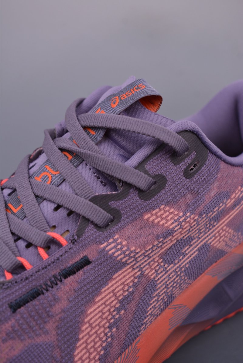 Asics Novablast 5 view