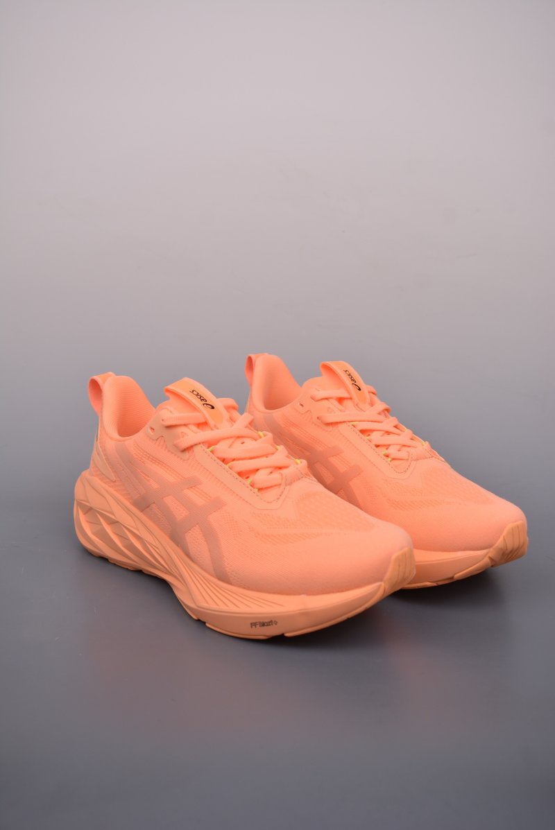 Asics Novablast 4