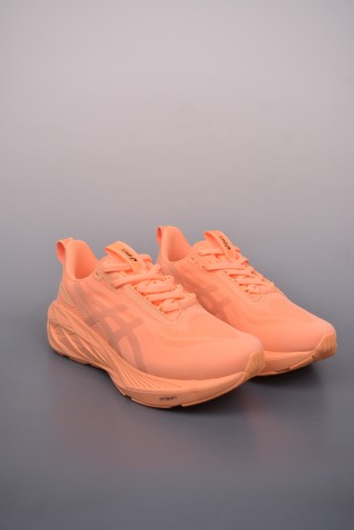 Asics Novablast 4 view 1