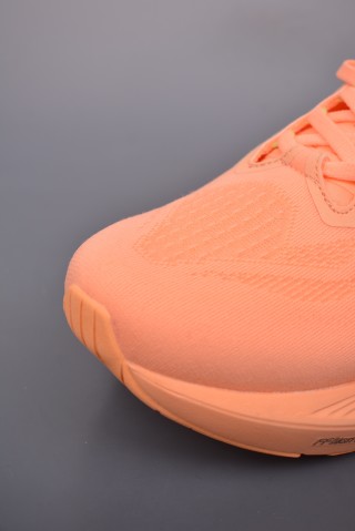 Asics Novablast 4 view 6