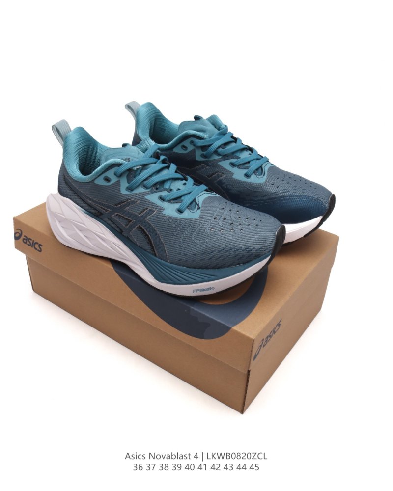 Asics Novablast 4 view