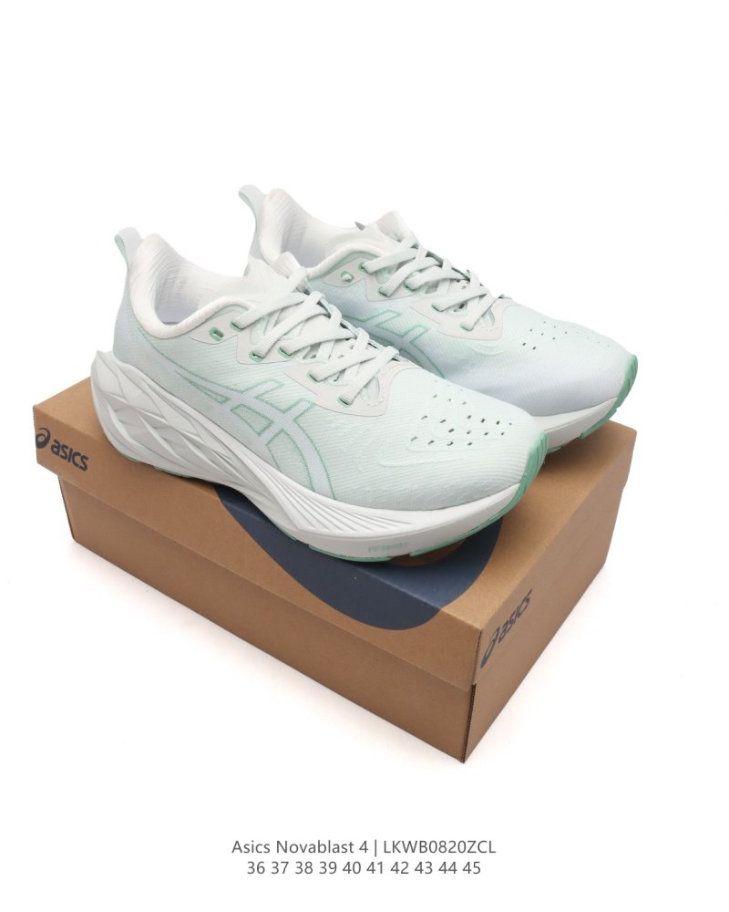 Asics Novablast 4 view