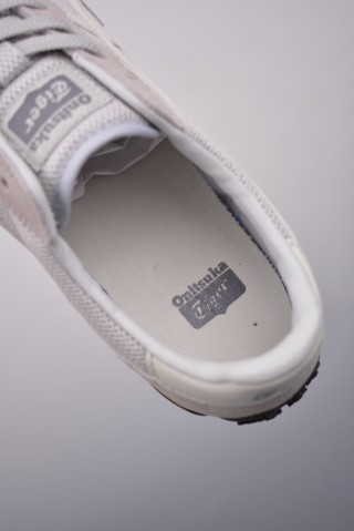 Asics Onitsuka Tiger 1183B395 view 9