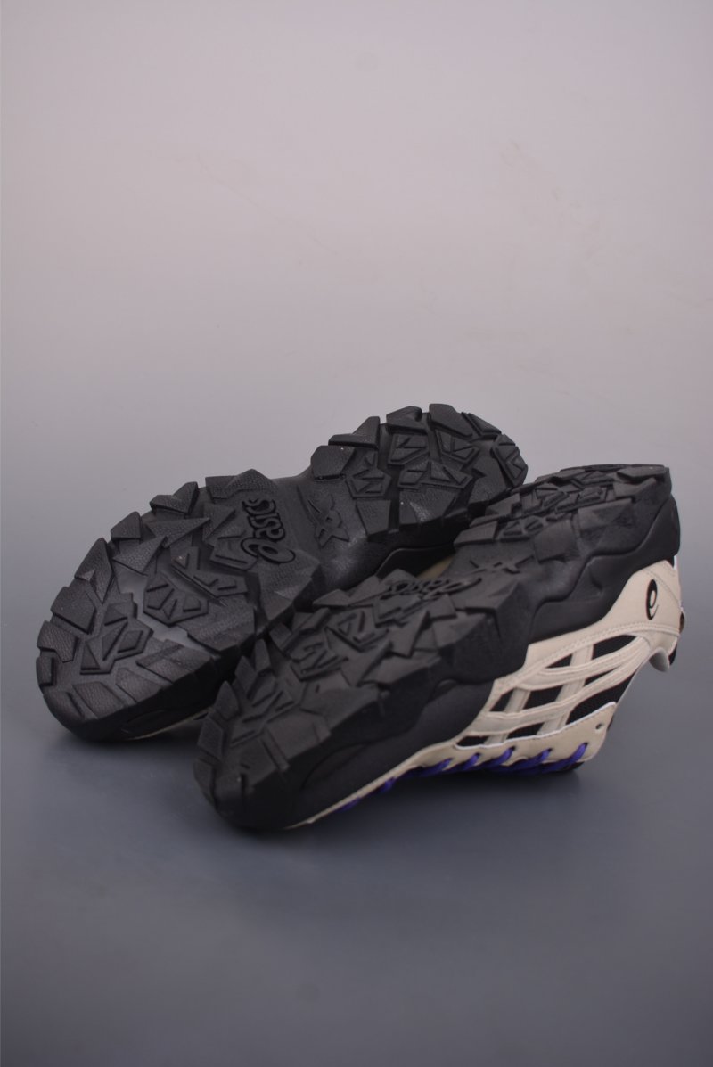 Asics Pickax Flytefoam Blast view