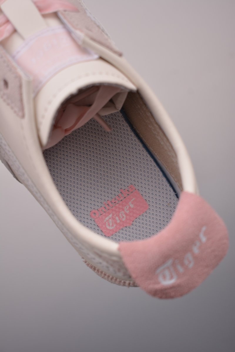 Asics Onitsuka Tiger 1182A104 view