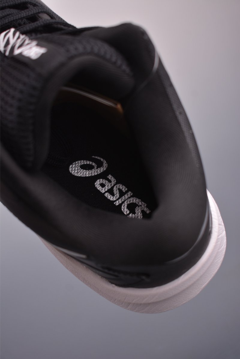 Asics Sky Elite FF view