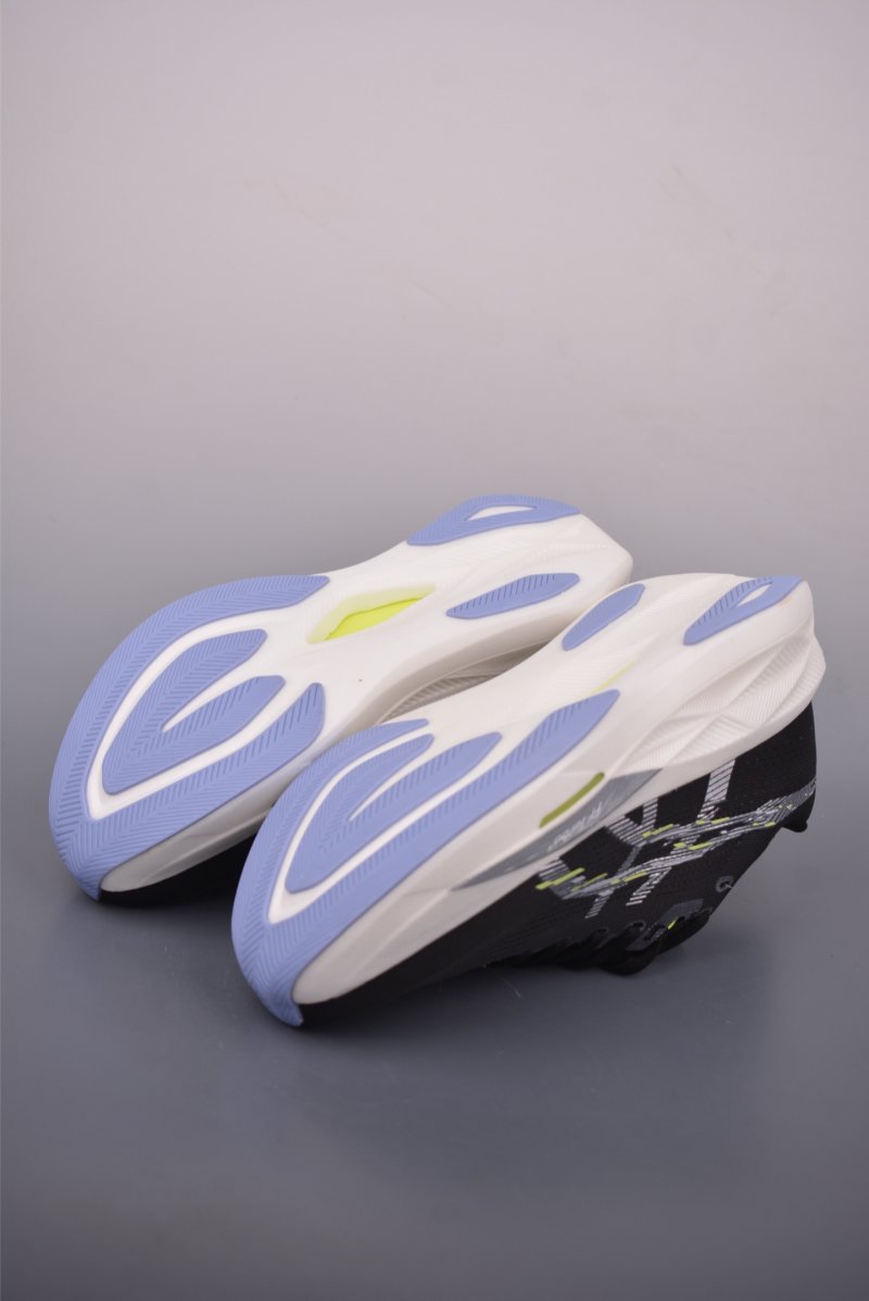 Asics Sonicblast view