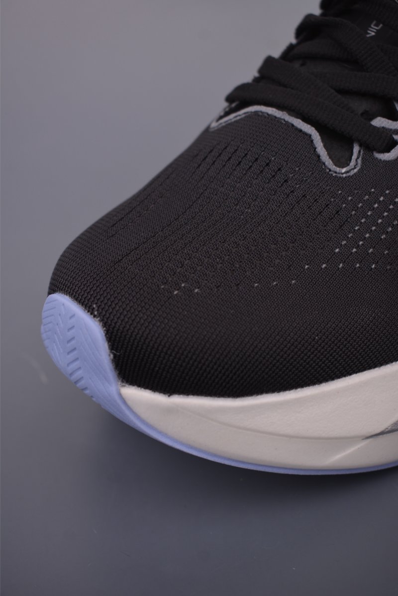 Asics Sonicblast view