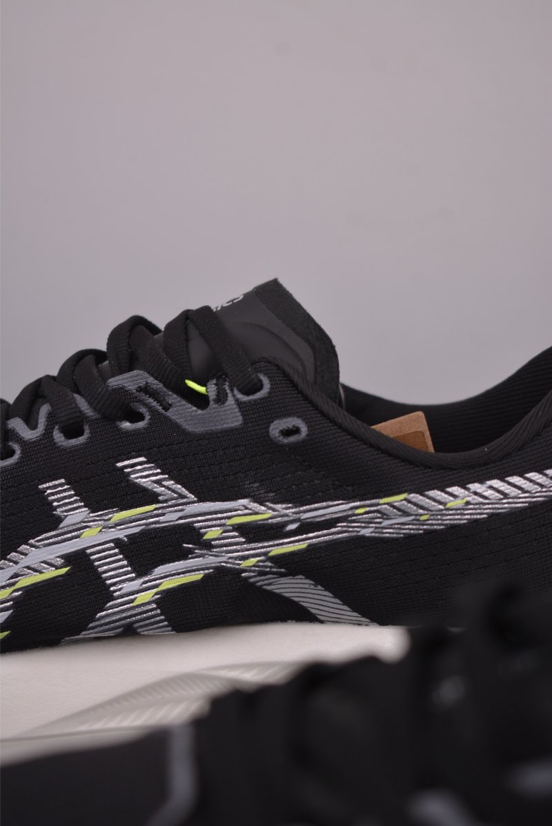 Asics Sonicblast view