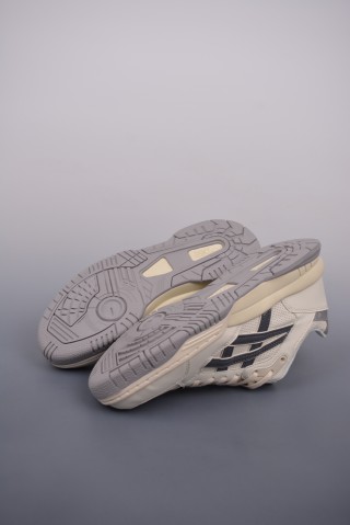 Asics Gel-Spotlyte Low 'Grey' view 3