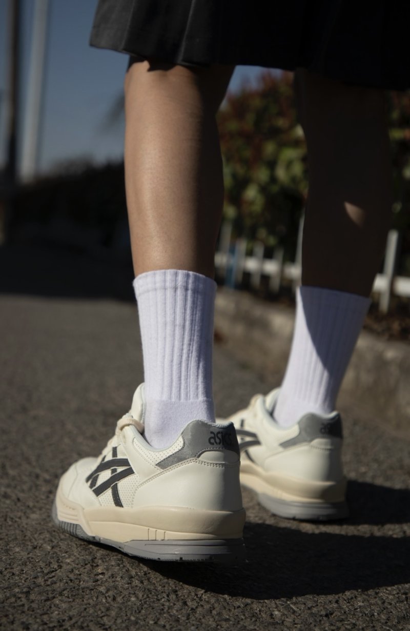 Asics Gel-Spotlyte Low view