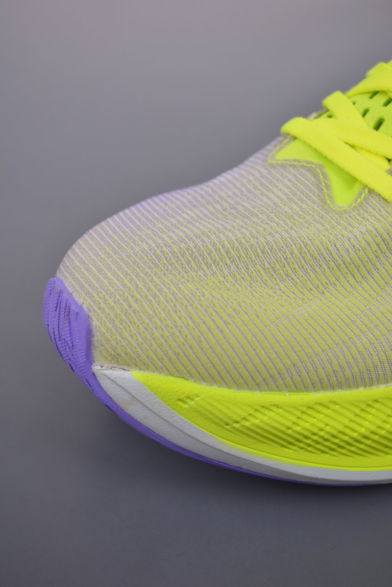 Asics Superblast view