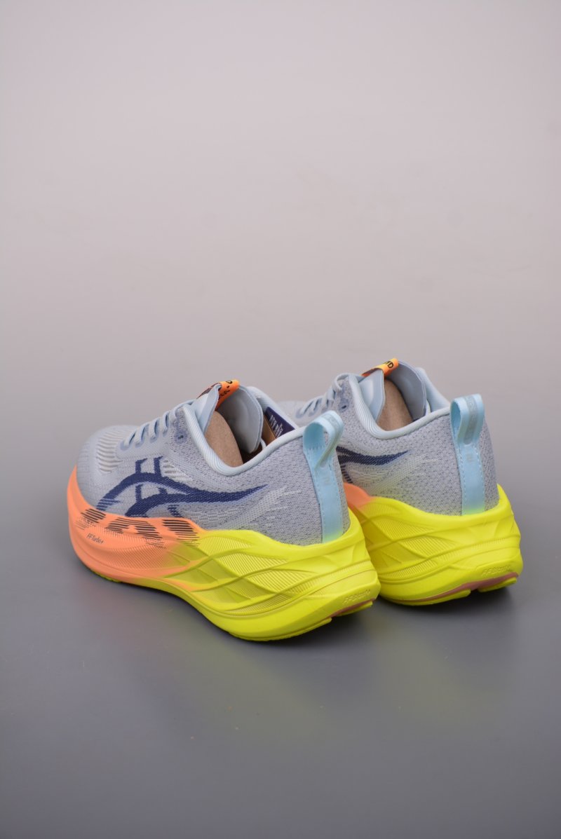 Asics Superblast 2 Paris view