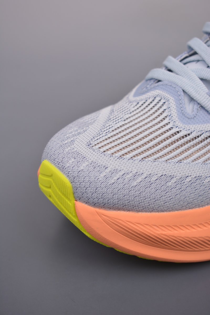 Asics Superblast 2 Paris view