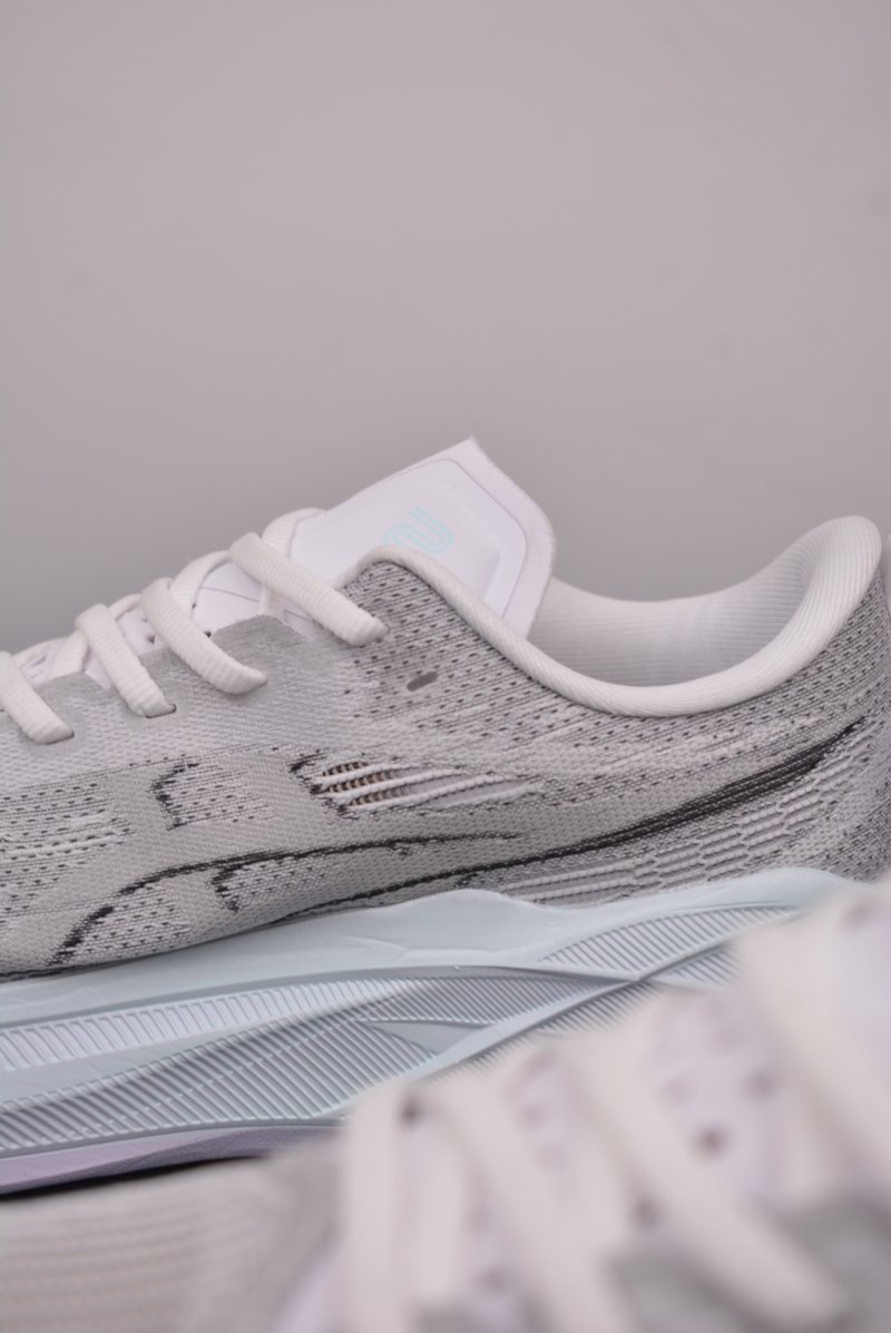 Asics Superblast 2 Paris view