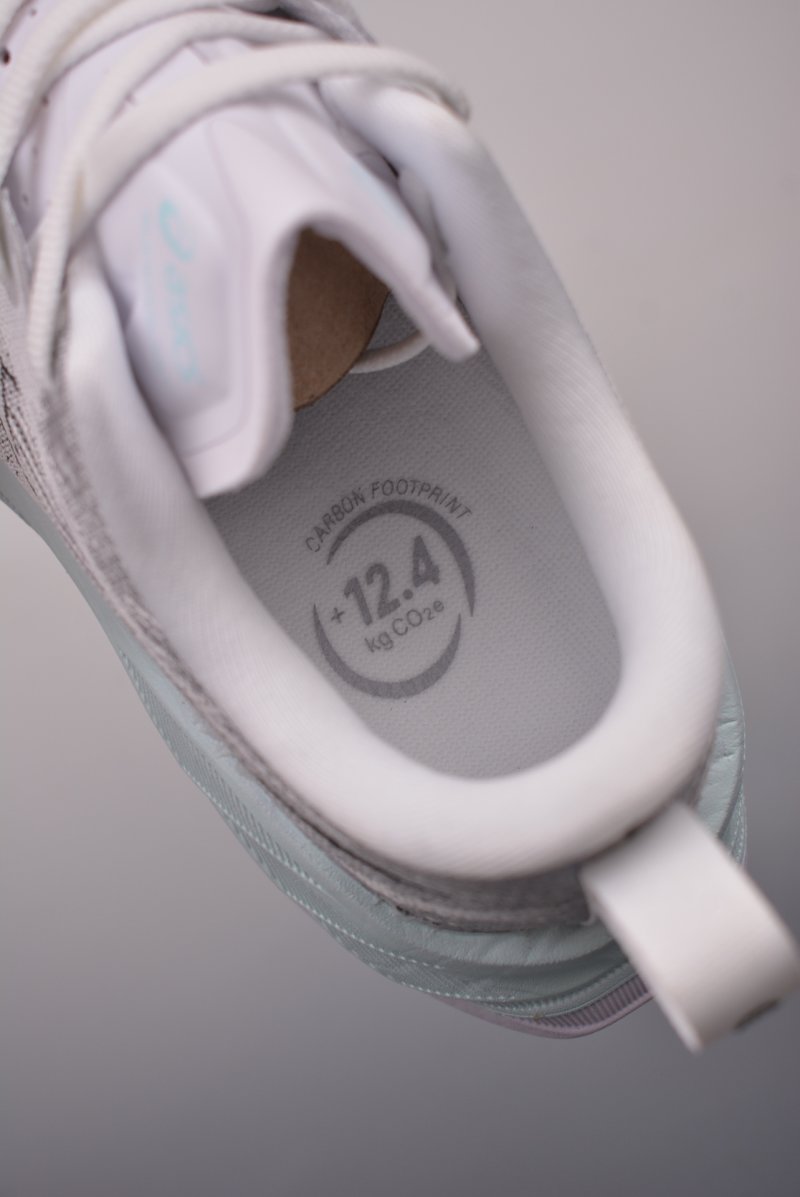Asics Superblast 2 Paris view