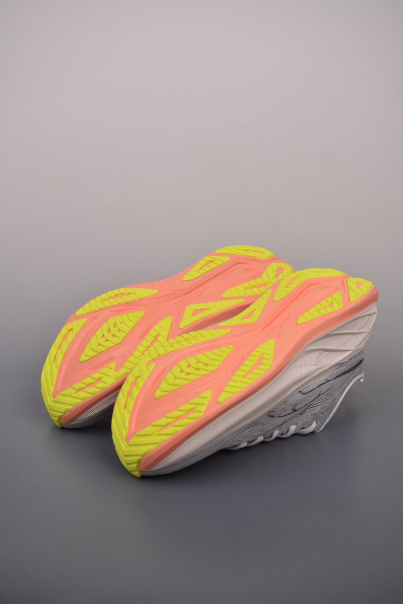 Asics Superblast 2 Paris view