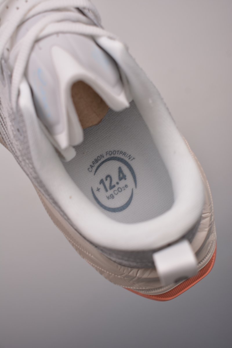 Asics Superblast 2 Paris view