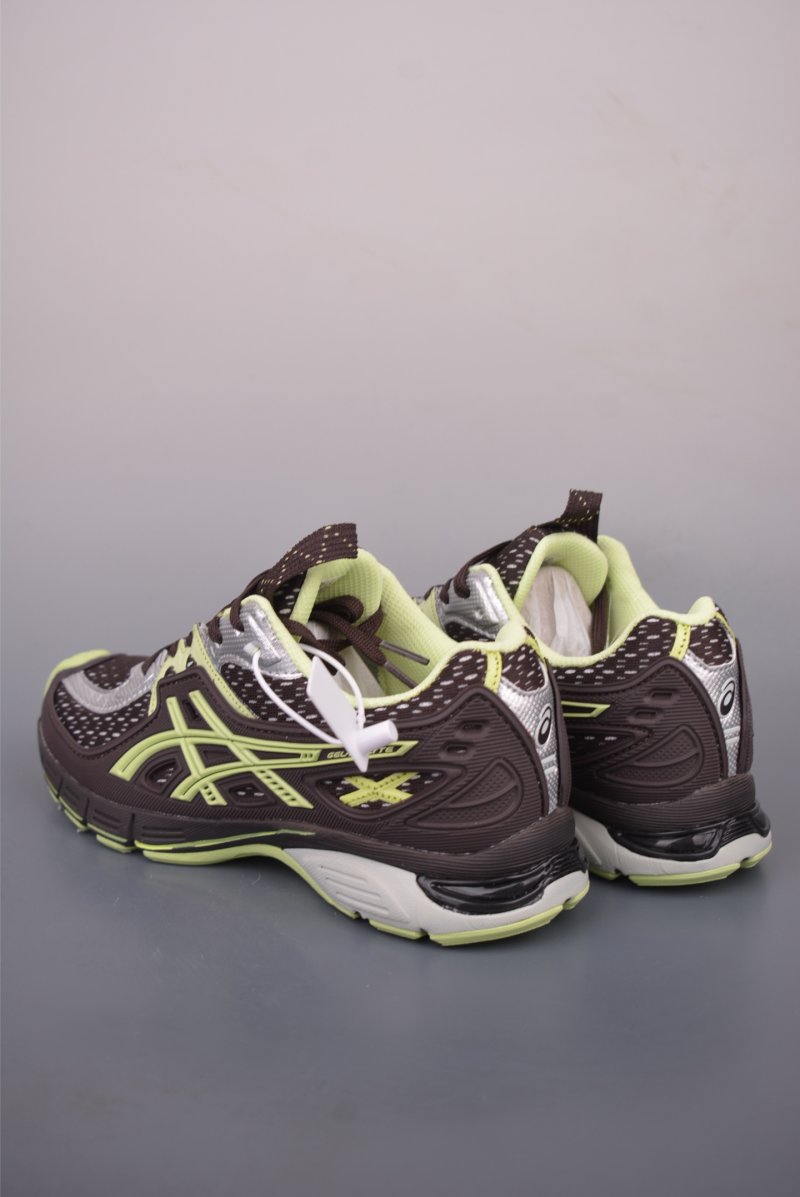 Asics Gel-Lyte SAGE view