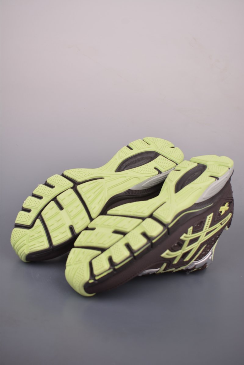 Asics Gel-Lyte SAGE view