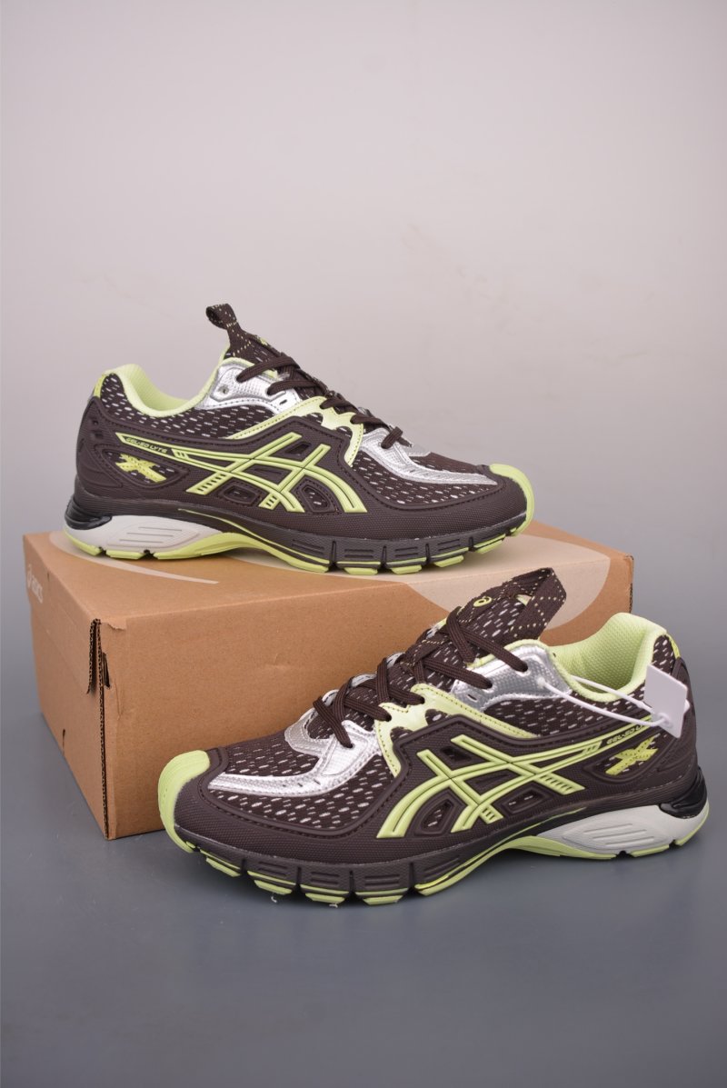 Asics Gel-Lyte SAGE view