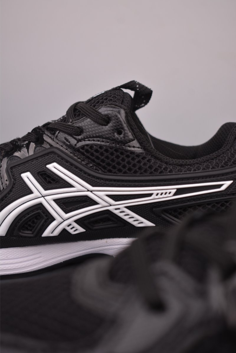 Asics Gel-Lyte SAGE view