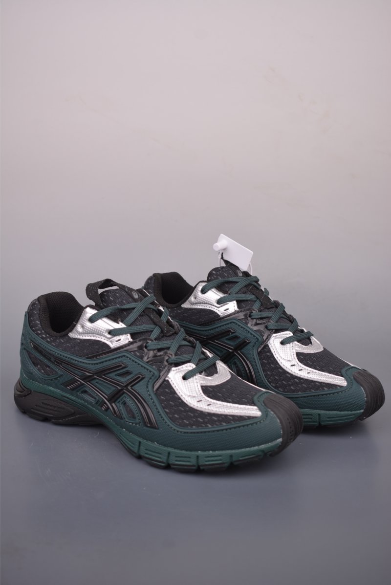 Asics Gel-Lyte SAGE view
