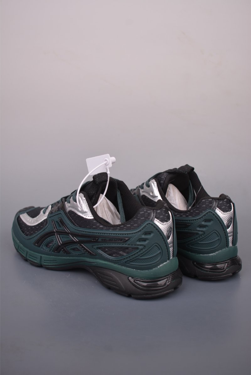 Asics Gel-Lyte SAGE view