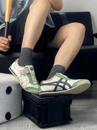 Asics Gel-Lyte III view 2